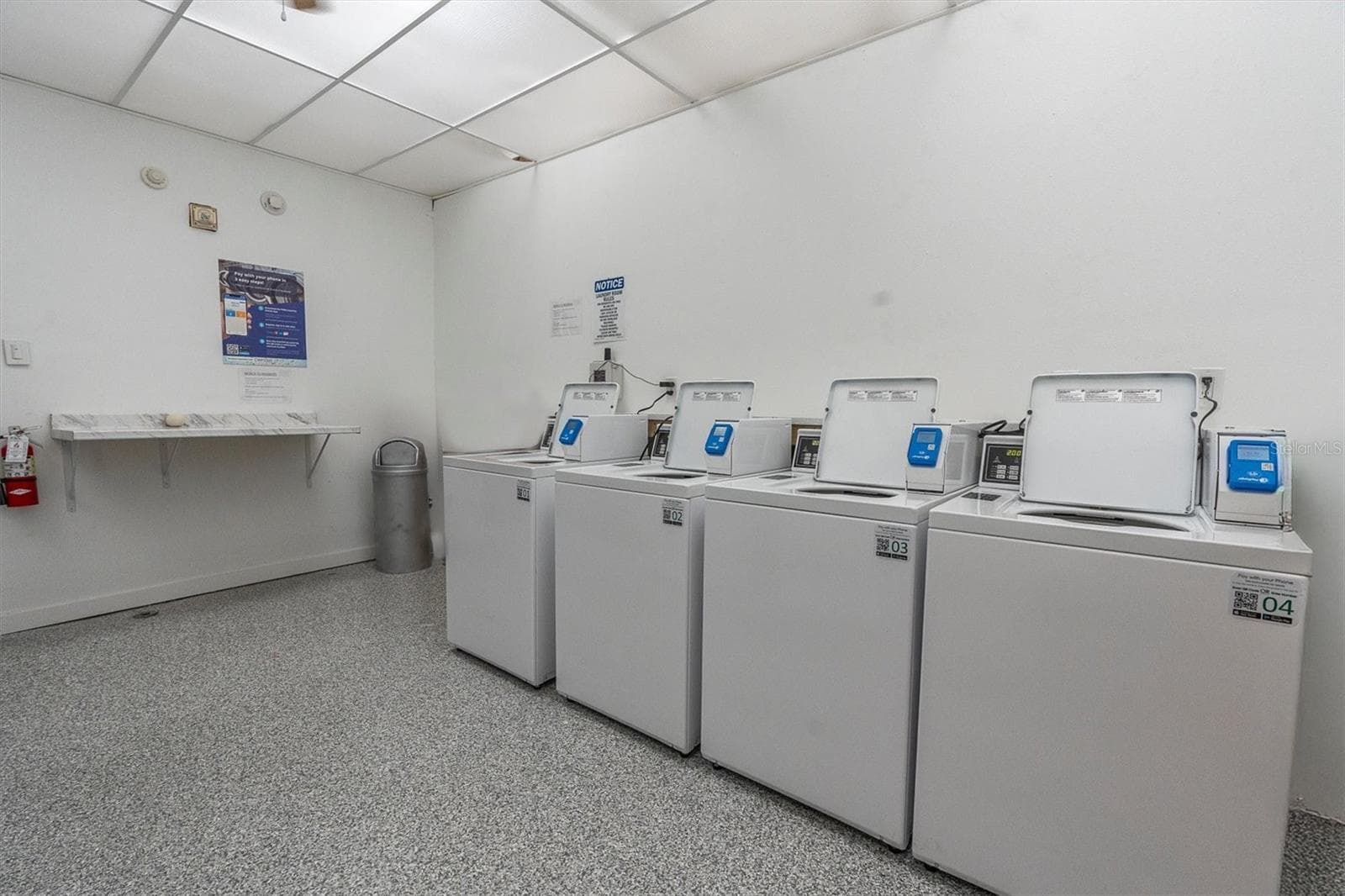 Building Laundry Facility - 10355 PARADISE BLVD #208, TREASURE ISLAND