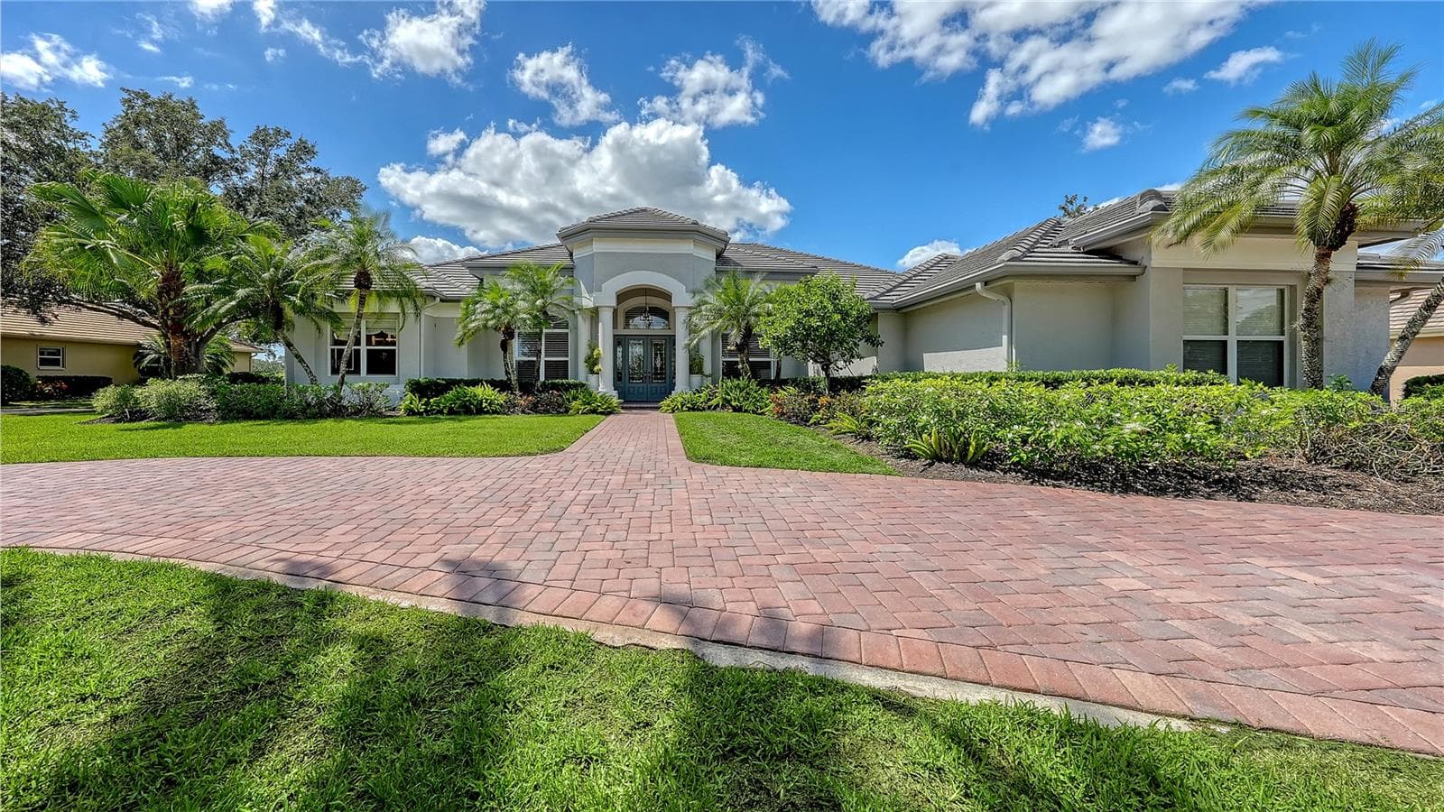 Single Family Residence at 3194 CHARLES MACDONALD DR, SARASOTA, photo 4 of 60