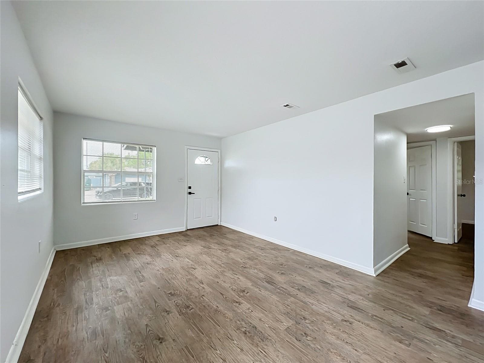 Living room - 1127 GROVE AVE, COCOA