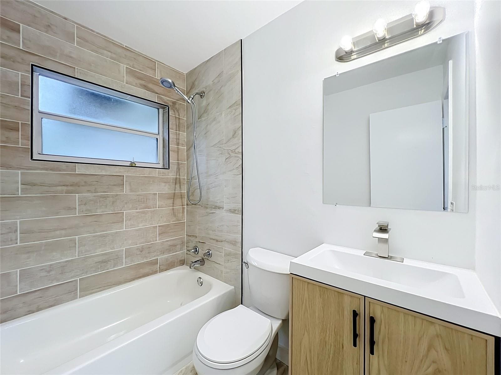 Bathroom - 1127 GROVE AVE, COCOA
