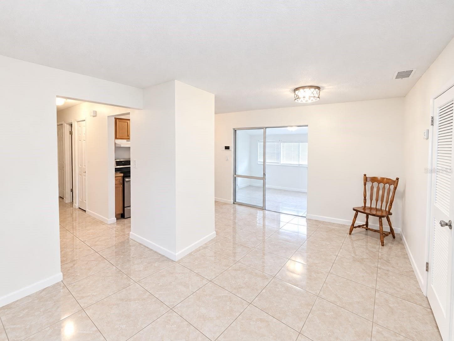 Single Family Residence at 336 GREENS END ST, ORLANDO, photo 4 of 17