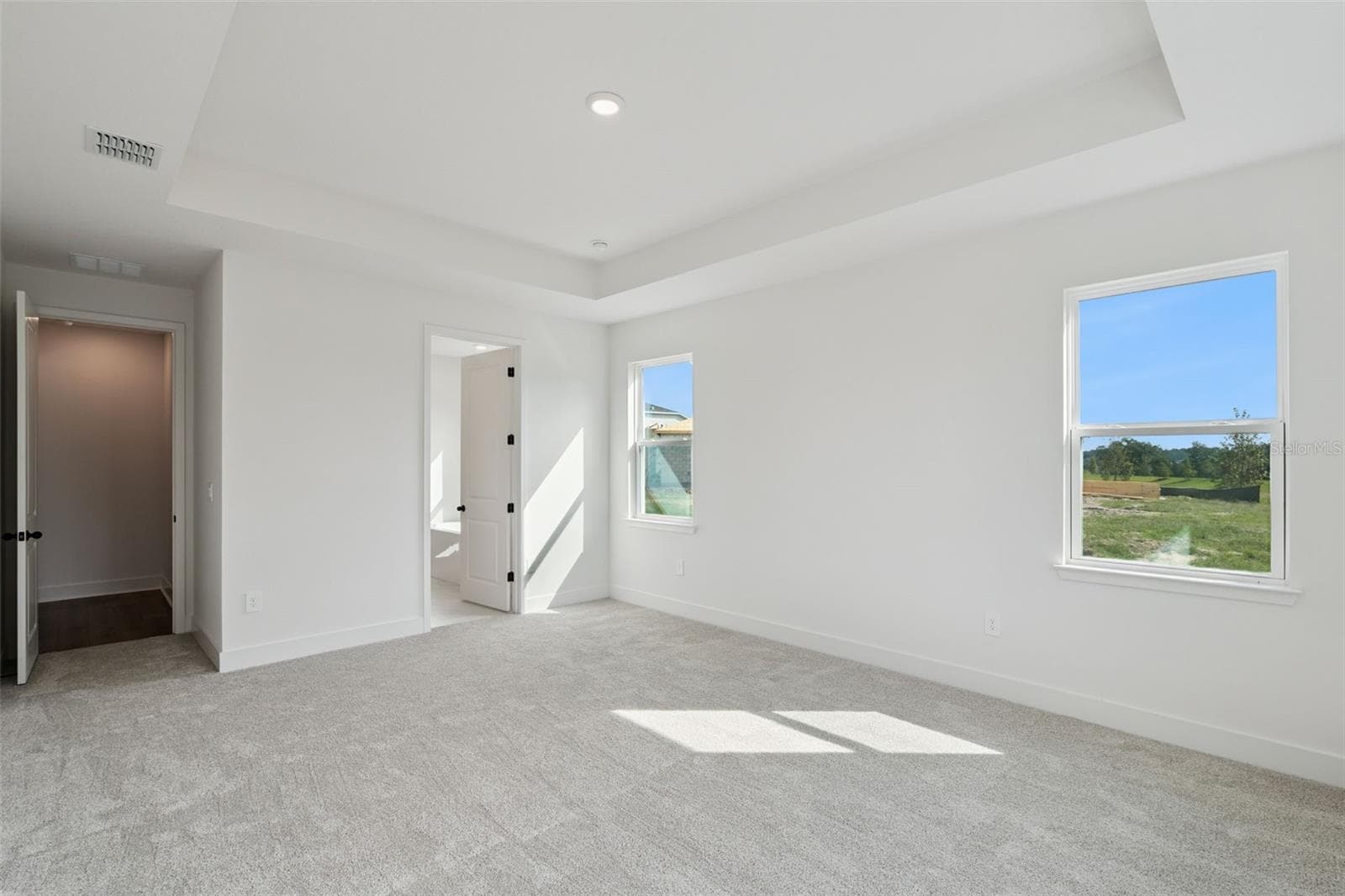 Single Family Residence at 714 EMERALD GROVE DR, APOPKA, photo 16 of 39