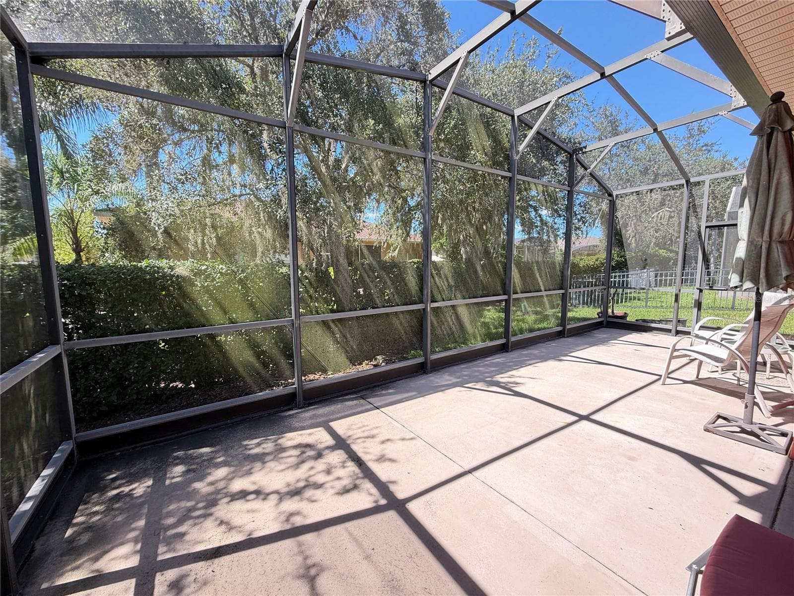 Spacious Lanai - 219 KNOLL WOOD DR, POINCIANA