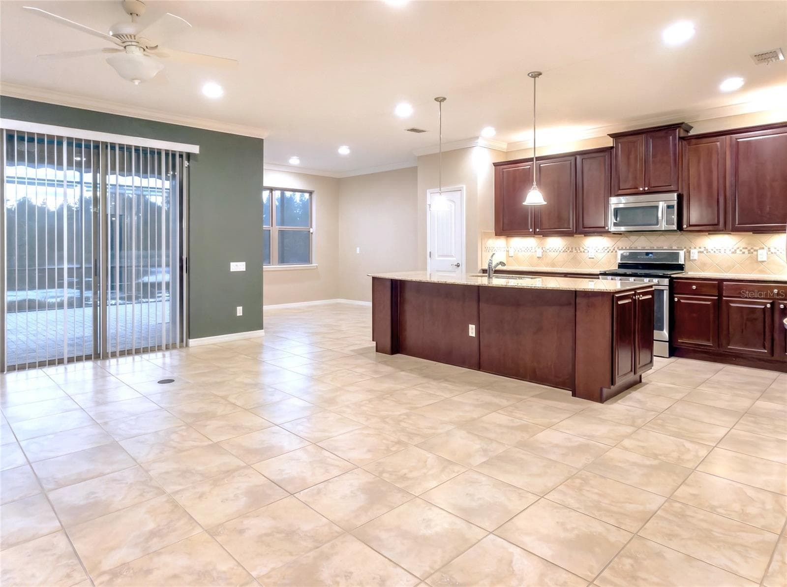Single Family Residence at 123 MAGELLAN CT, DAVENPORT, photo 64 of 127