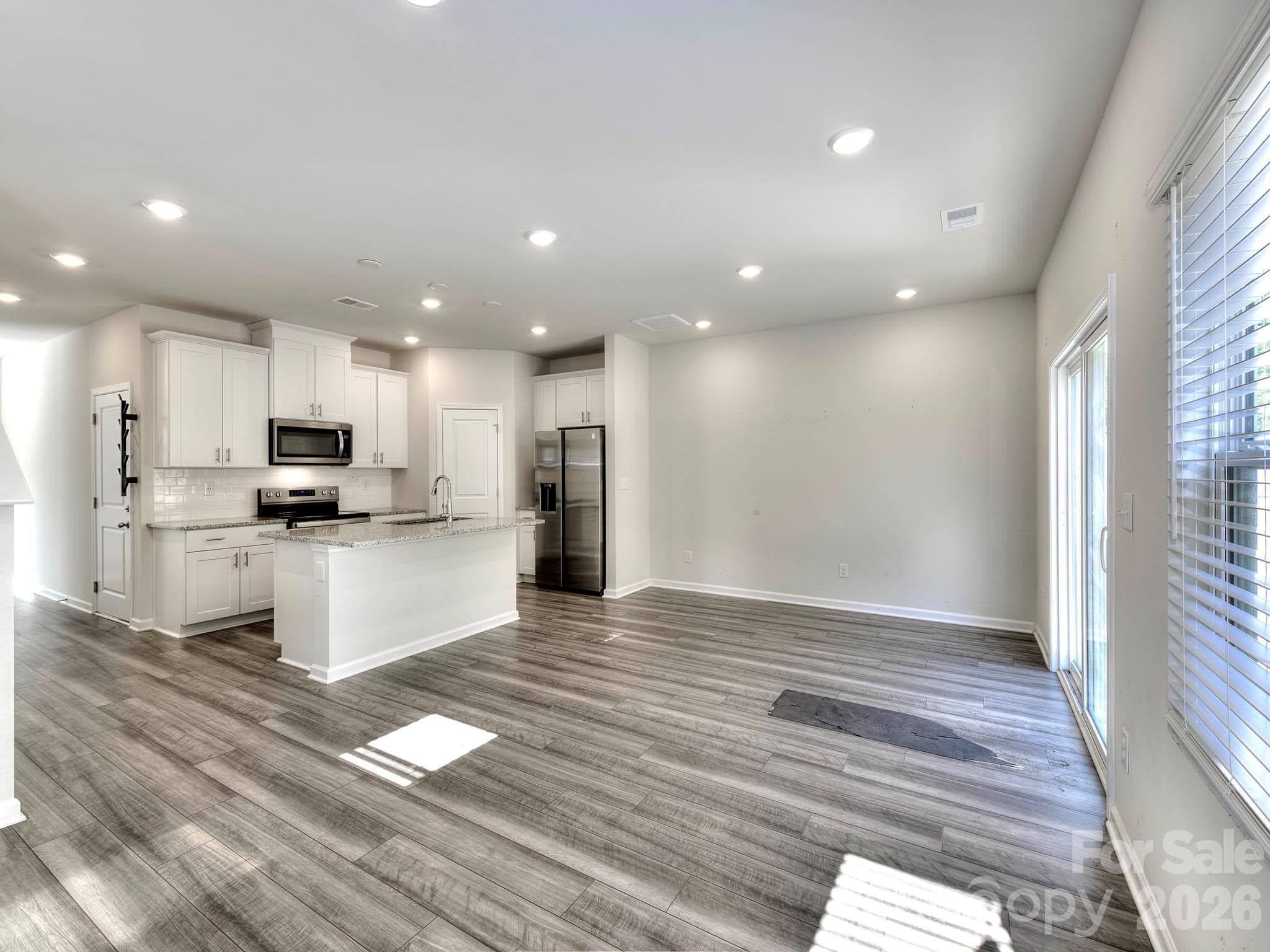 Townhouse at 840 Gerard Bay Drive, Fort Mill, photo 11 of 33