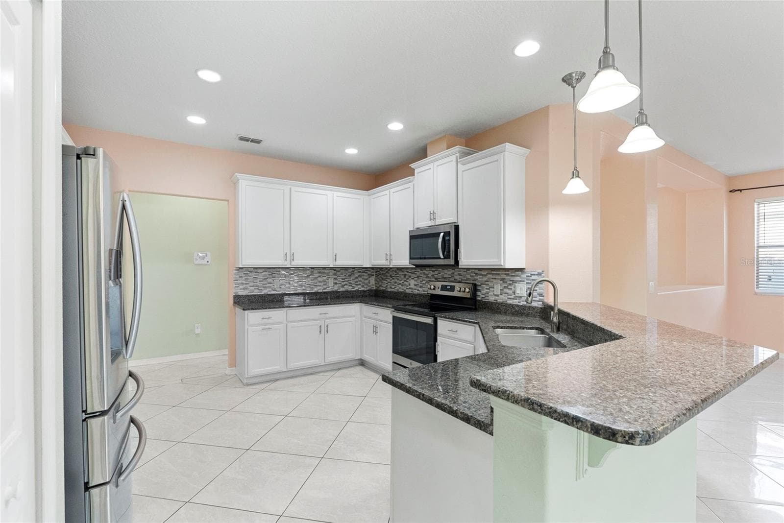 Single Family Residence at 11114 HARTFORD FERN DR, RIVERVIEW, photo 12 of 37