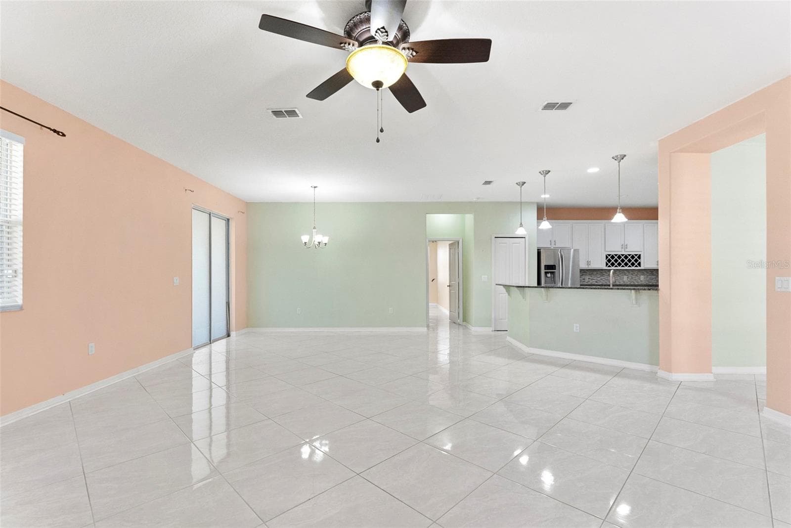 Single Family Residence at 11114 HARTFORD FERN DR, RIVERVIEW, photo 14 of 37