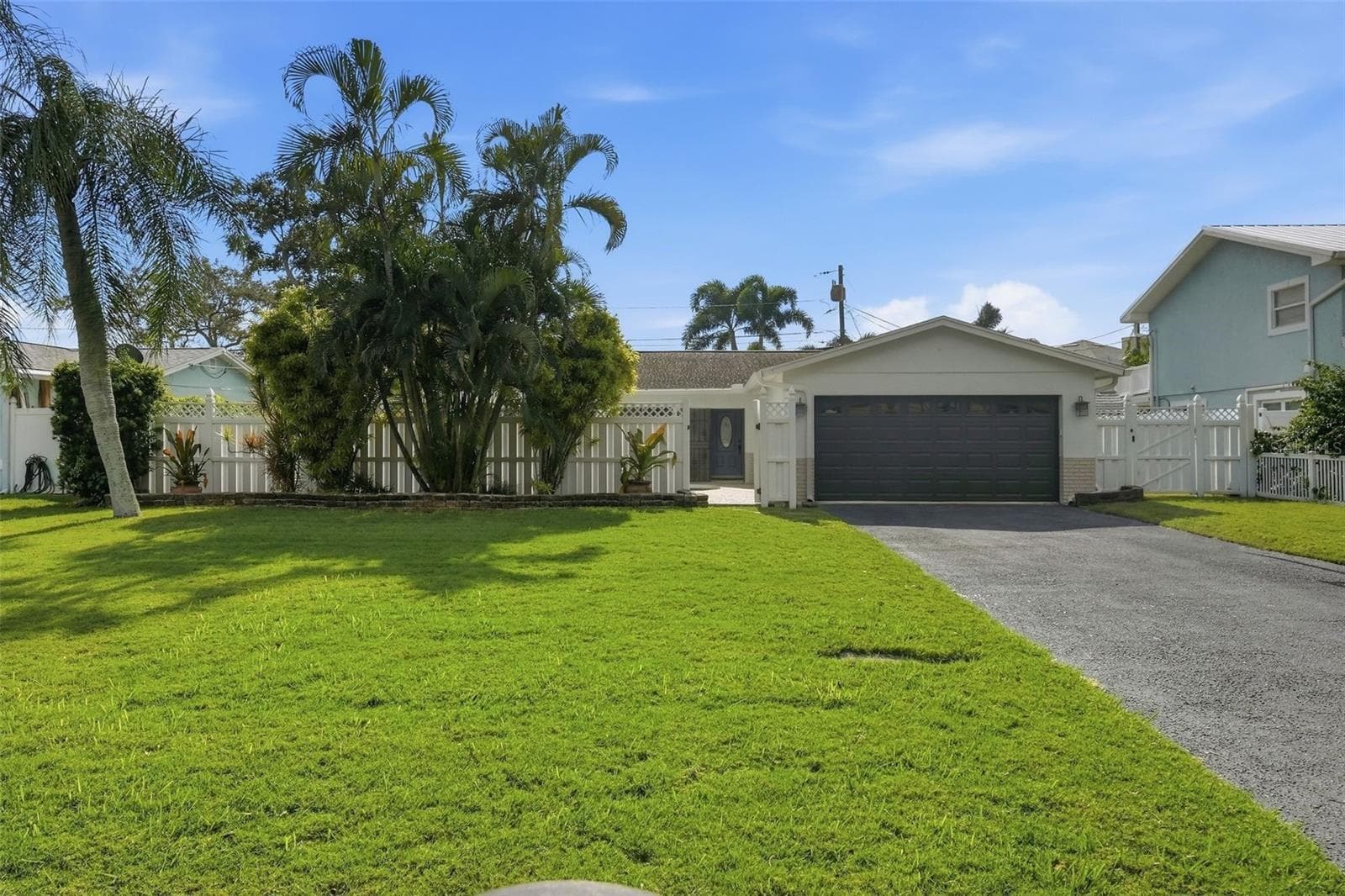 Single Family Residence at 5860 BAYSHORE DR, SEMINOLE, photo 2 of 26