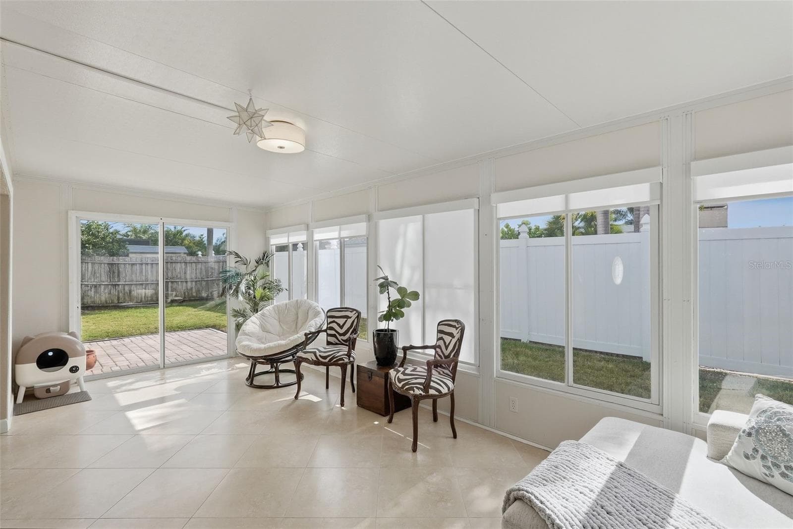 Single Family Residence at 5860 BAYSHORE DR, SEMINOLE, photo 11 of 26