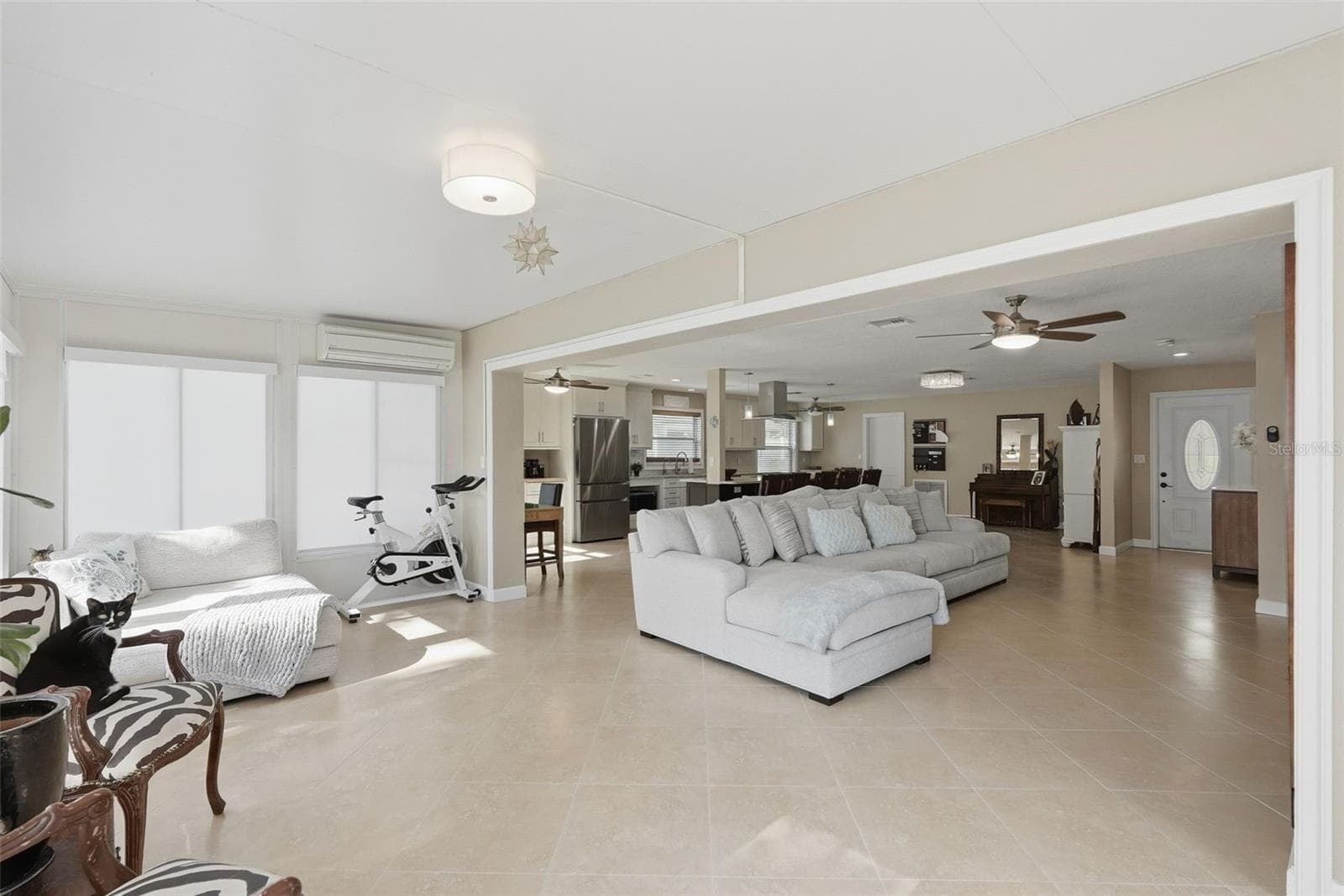 Single Family Residence at 5860 BAYSHORE DR, SEMINOLE, photo 13 of 26
