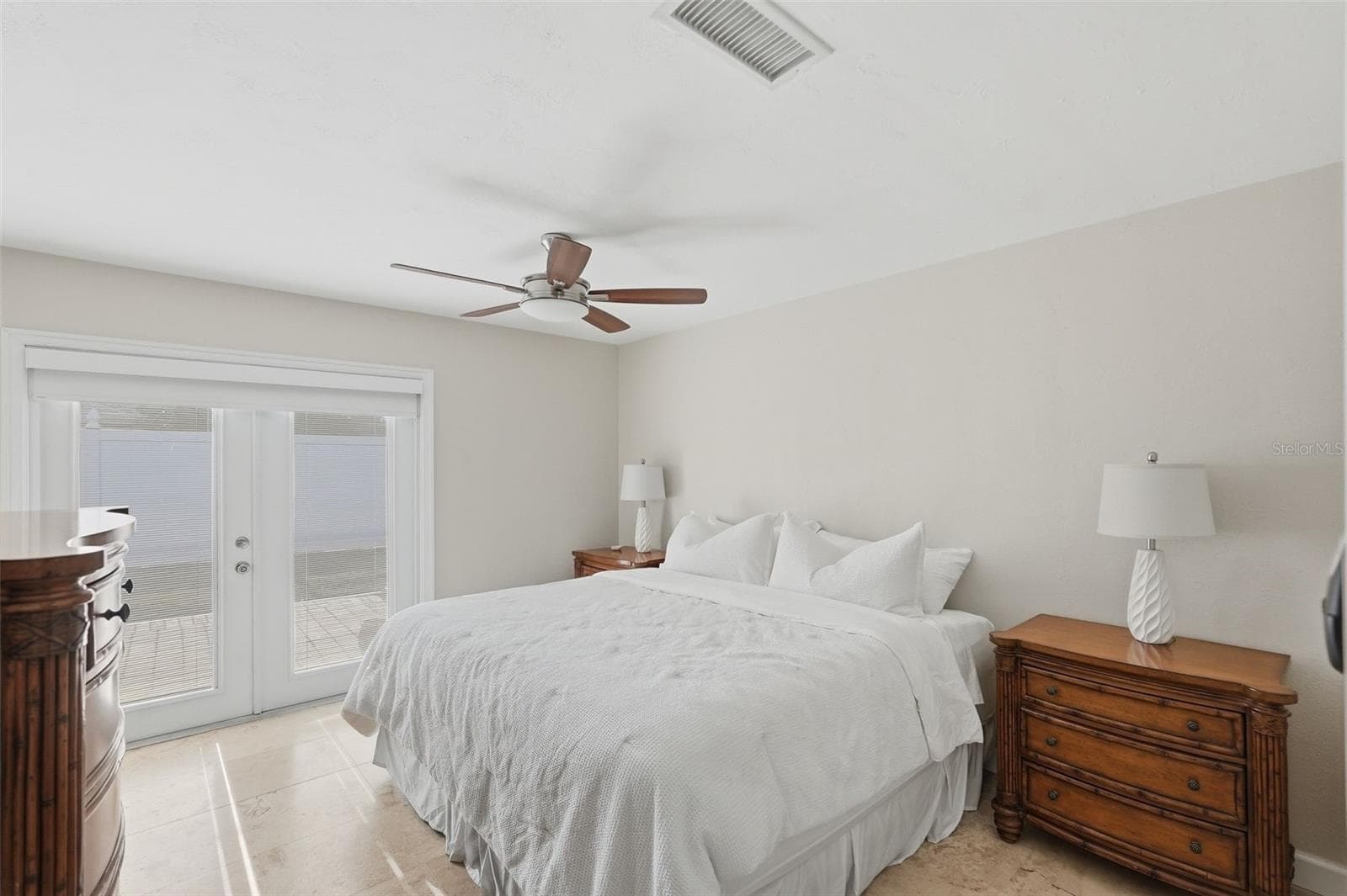 Single Family Residence at 5860 BAYSHORE DR, SEMINOLE, photo 14 of 26
