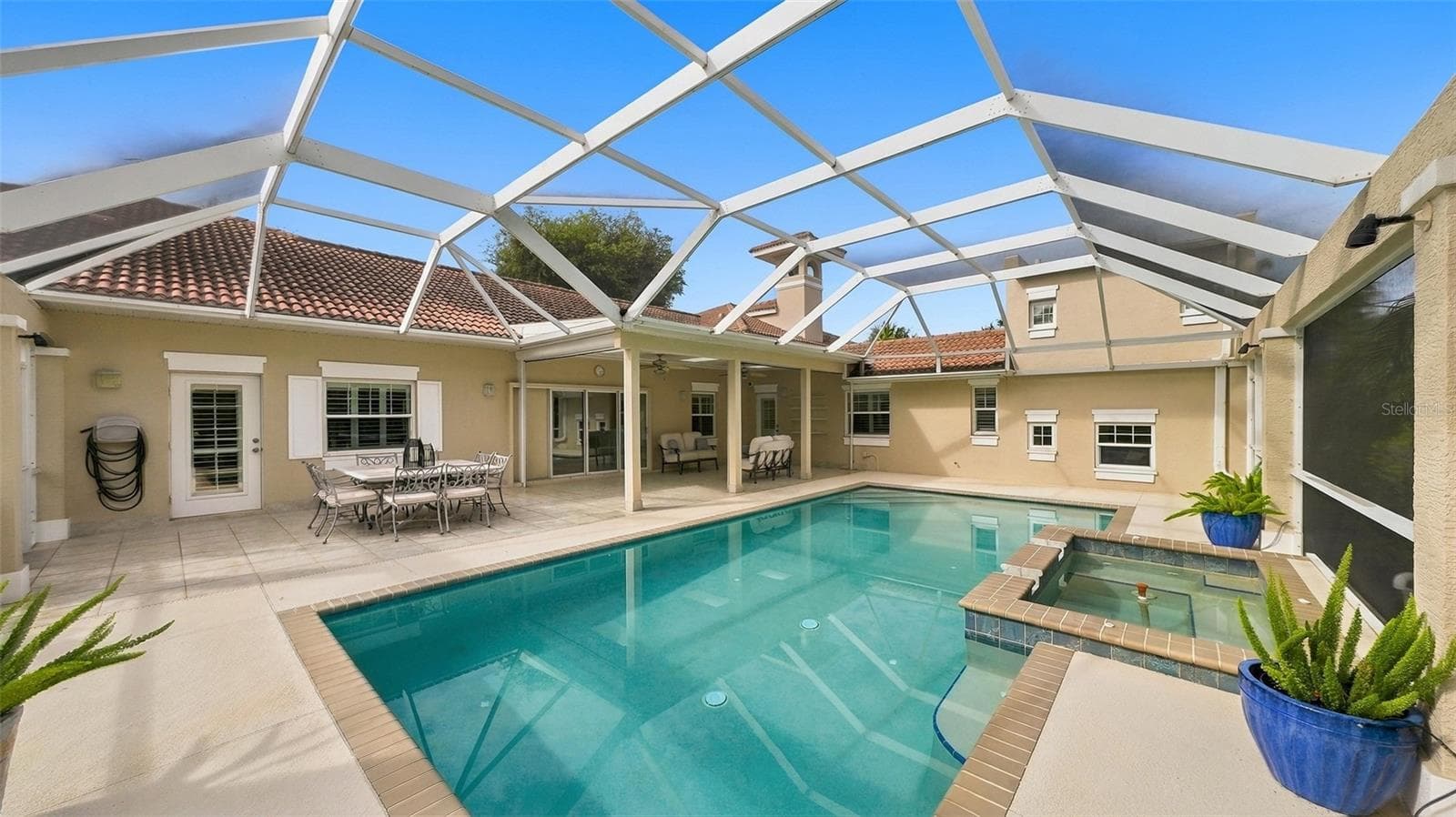 Single Family Residence at 640 GRANADA AVE, VENICE, photo 38 of 61
