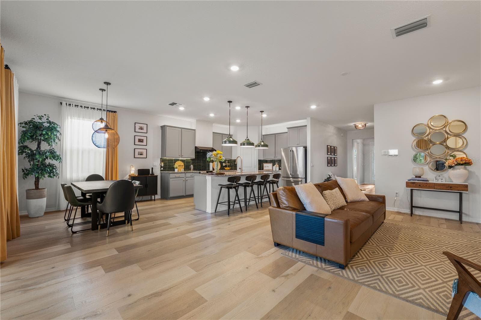 Single Family Residence at 13166 BROOKSIDE MOSS DR, RIVERVIEW, photo 5 of 56