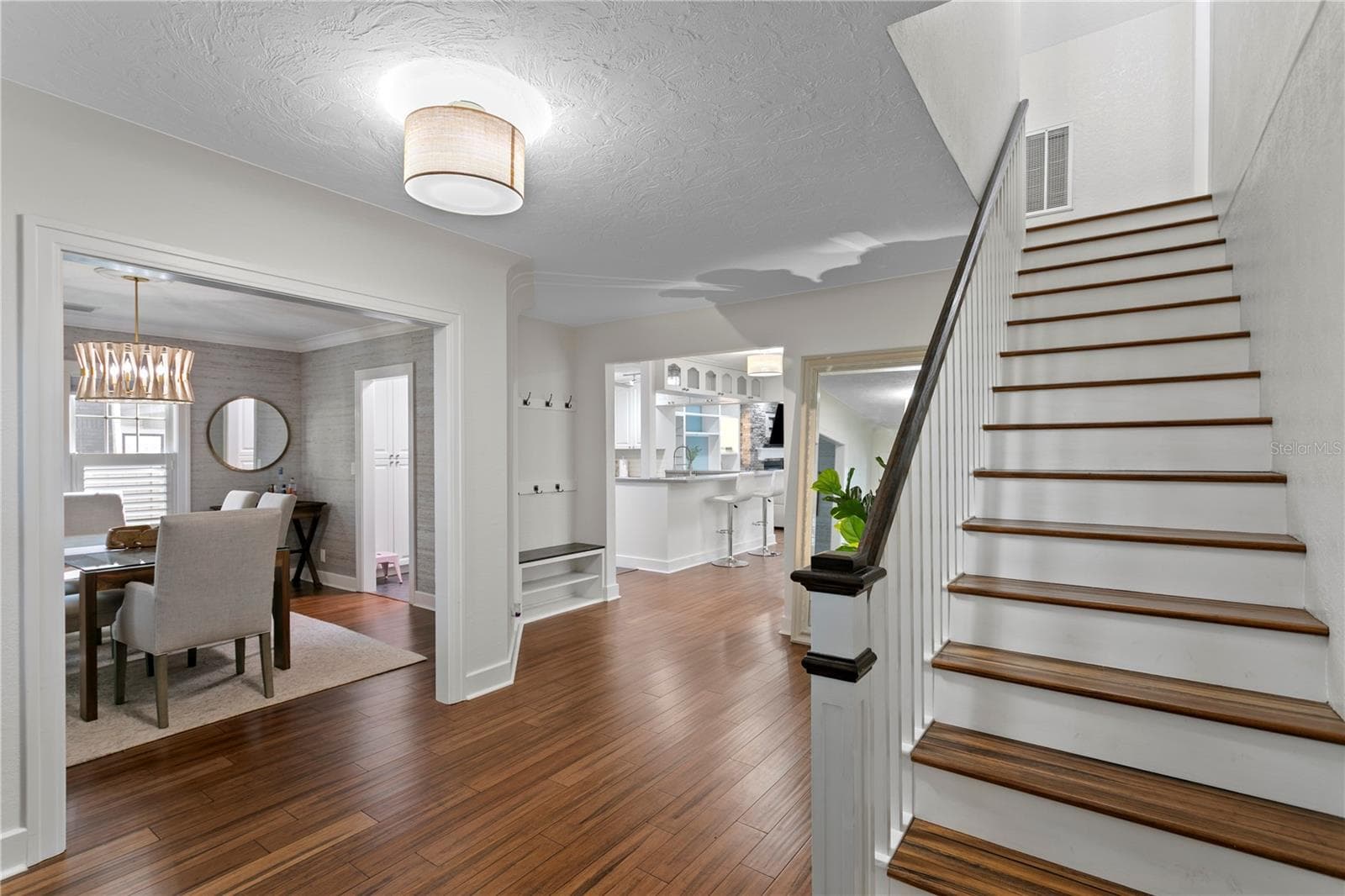 Single Family Residence at 416 19TH AVE NE, ST PETERSBURG, photo 2 of 38