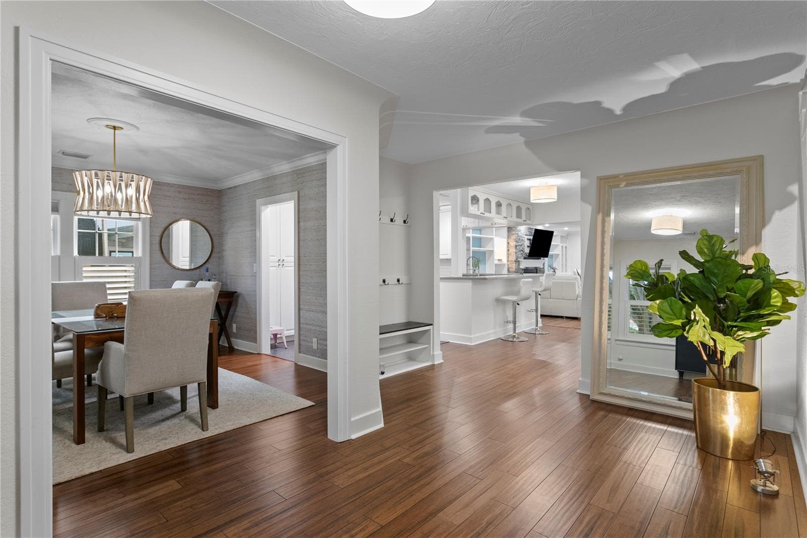 Single Family Residence at 416 19TH AVE NE, ST PETERSBURG, photo 3 of 38