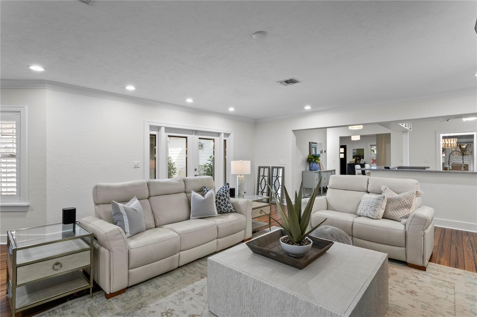 Single Family Residence at 416 19TH AVE NE, ST PETERSBURG, photo 13 of 38