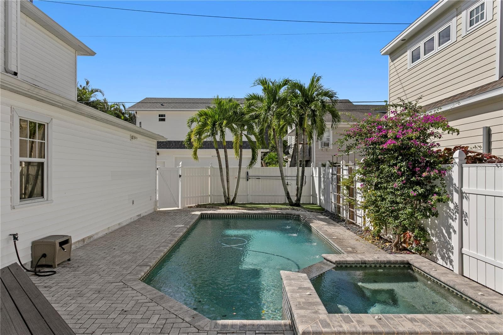 Single Family Residence at 416 19TH AVE NE, ST PETERSBURG, photo 14 of 38