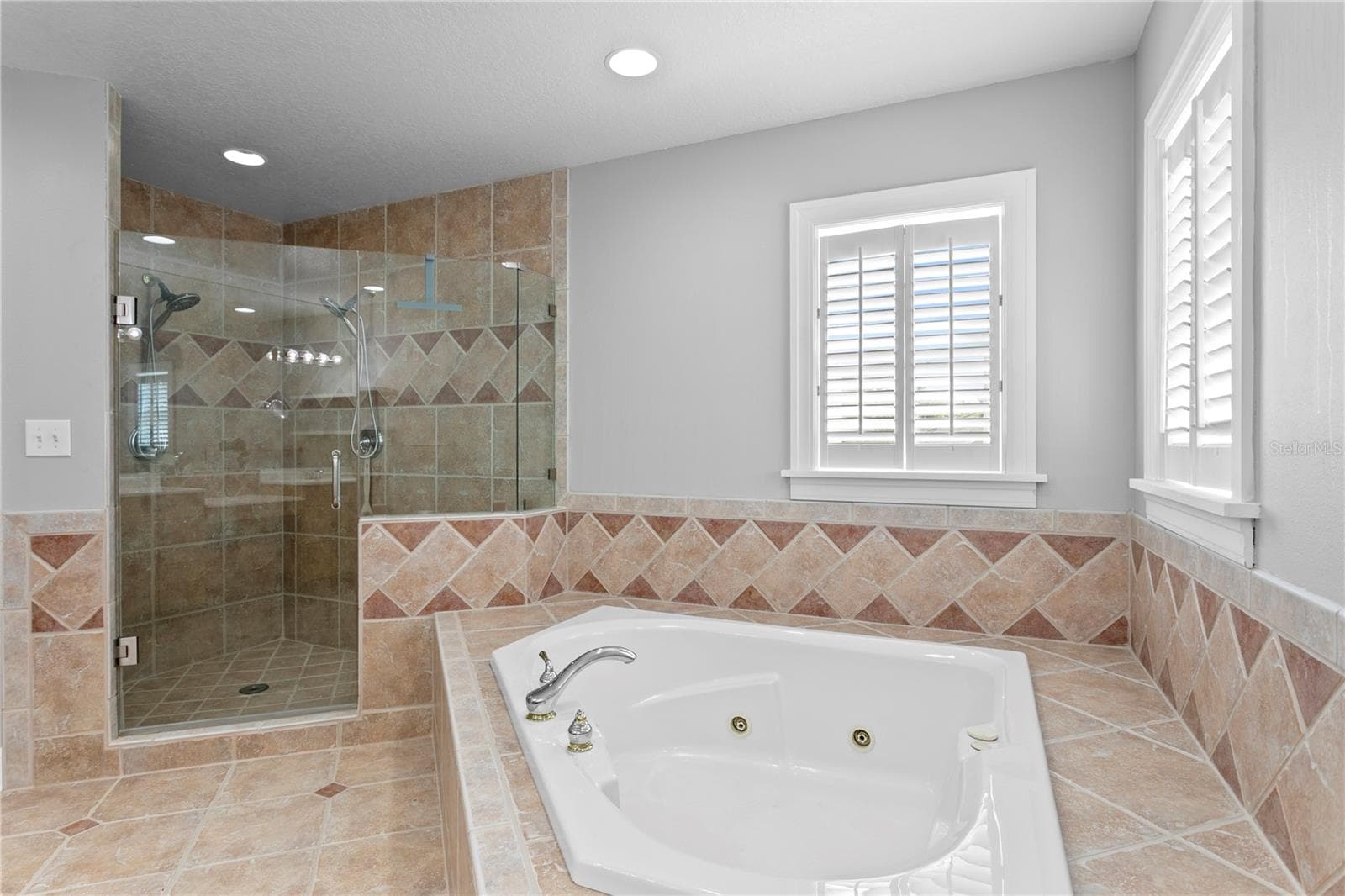 Single Family Residence at 416 19TH AVE NE, ST PETERSBURG, photo 31 of 38