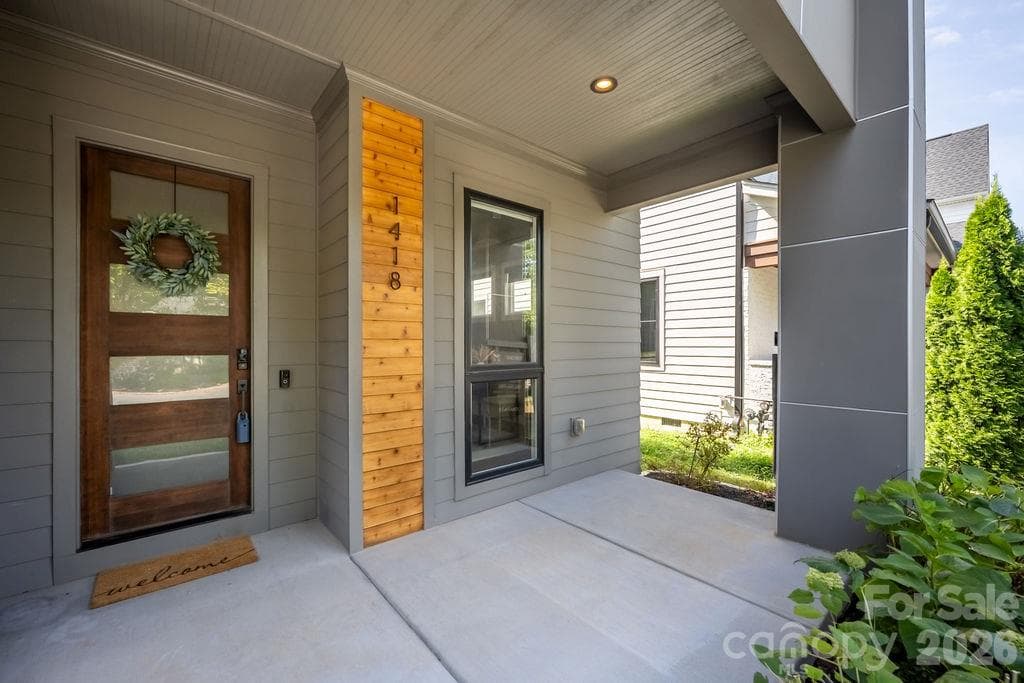 Single Family Residence at 1418 N Caldwell Street, Charlotte, photo 6 of 45
