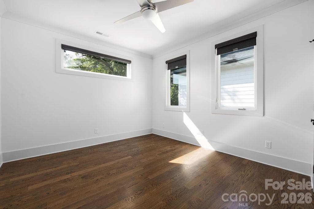 Single Family Residence at 1418 N Caldwell Street, Charlotte, photo 38 of 45