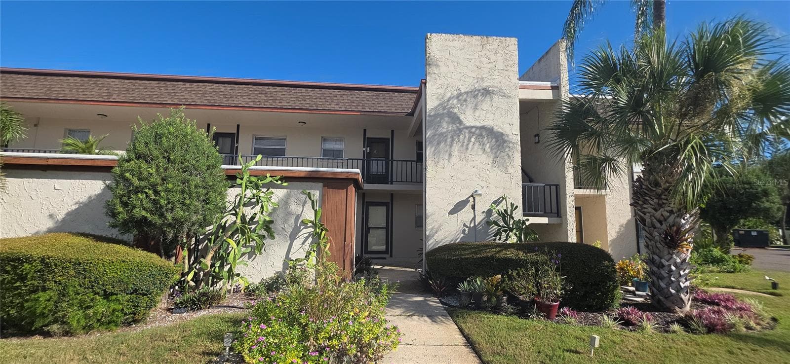 Condominium at 2750 E BAY DR #14C, LARGO, photo 2 of 11