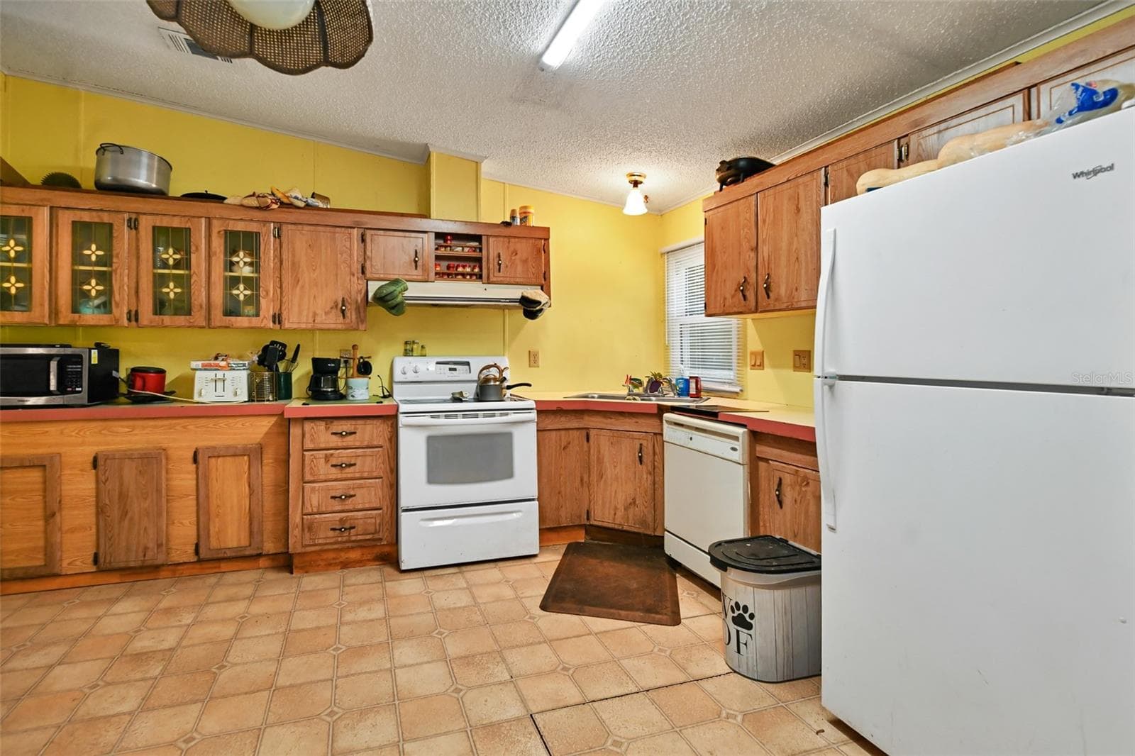 Manufactured Home at 18620 NE 12TH CT, CITRA, photo 3 of 74