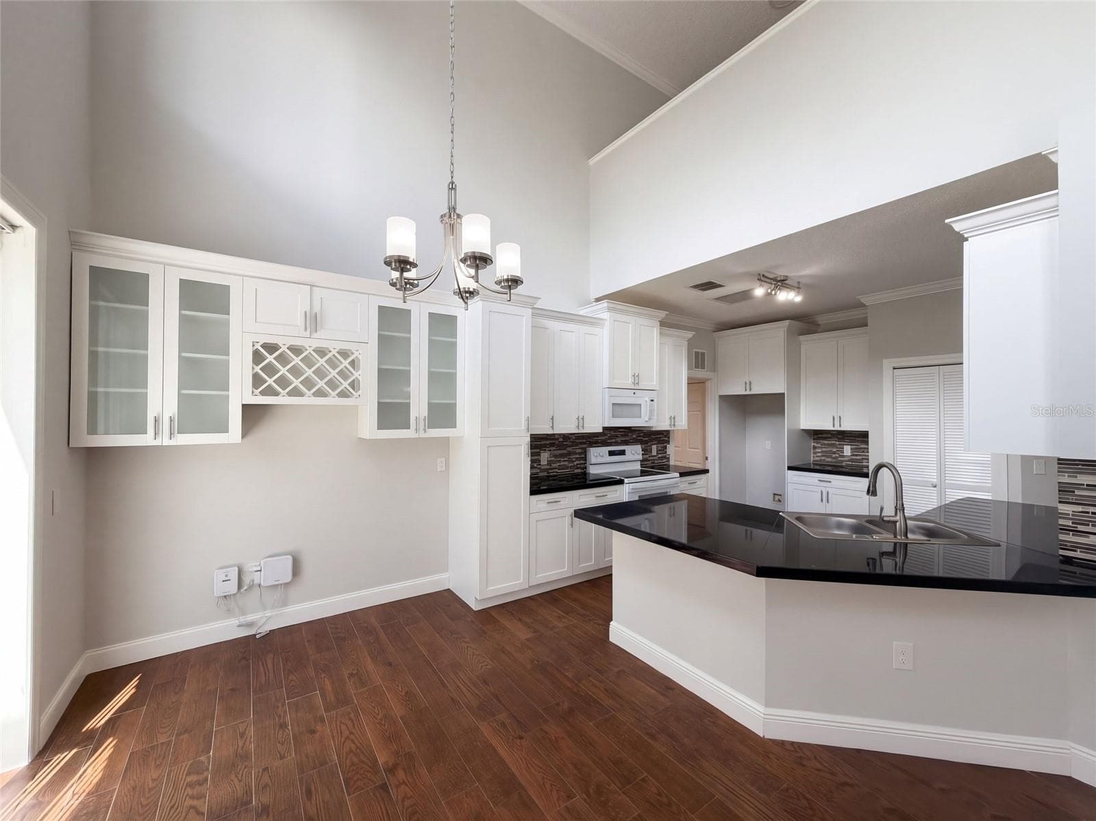 Single Family Residence at 2541 JASMINE TRACE DR, KISSIMMEE, photo 2 of 27