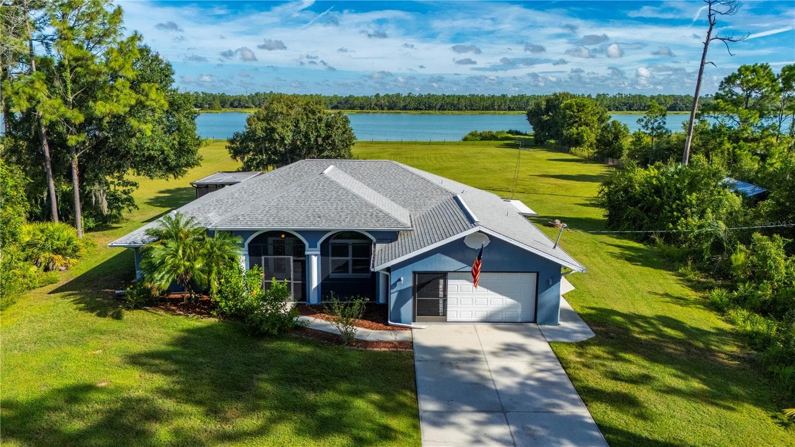 Single Family Residence at 2508 TROPICAIRE BLVD, NORTH PORT, photo 2 of 57