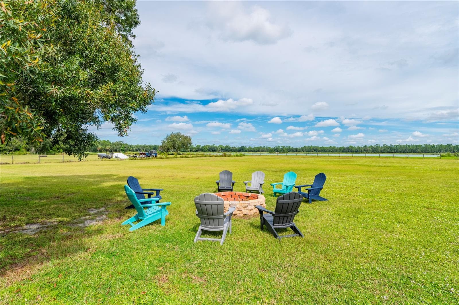 Single Family Residence at 2508 TROPICAIRE BLVD, NORTH PORT, photo 43 of 57