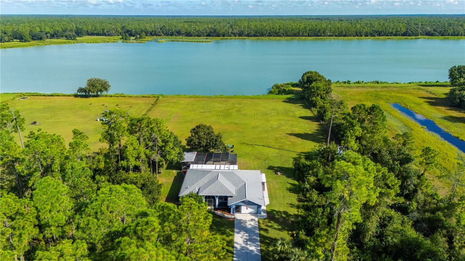 Single Family Residence at 2508 TROPICAIRE BLVD, NORTH PORT, photo 53 of 57