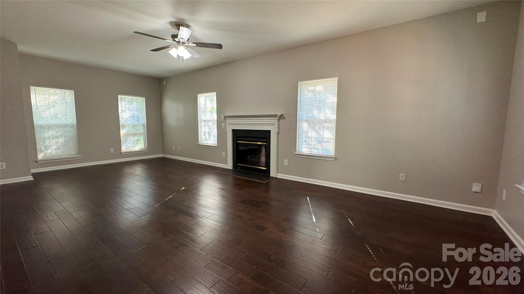 Single Family Residence at 13611 Toka Court, Huntersville, photo 3 of 29