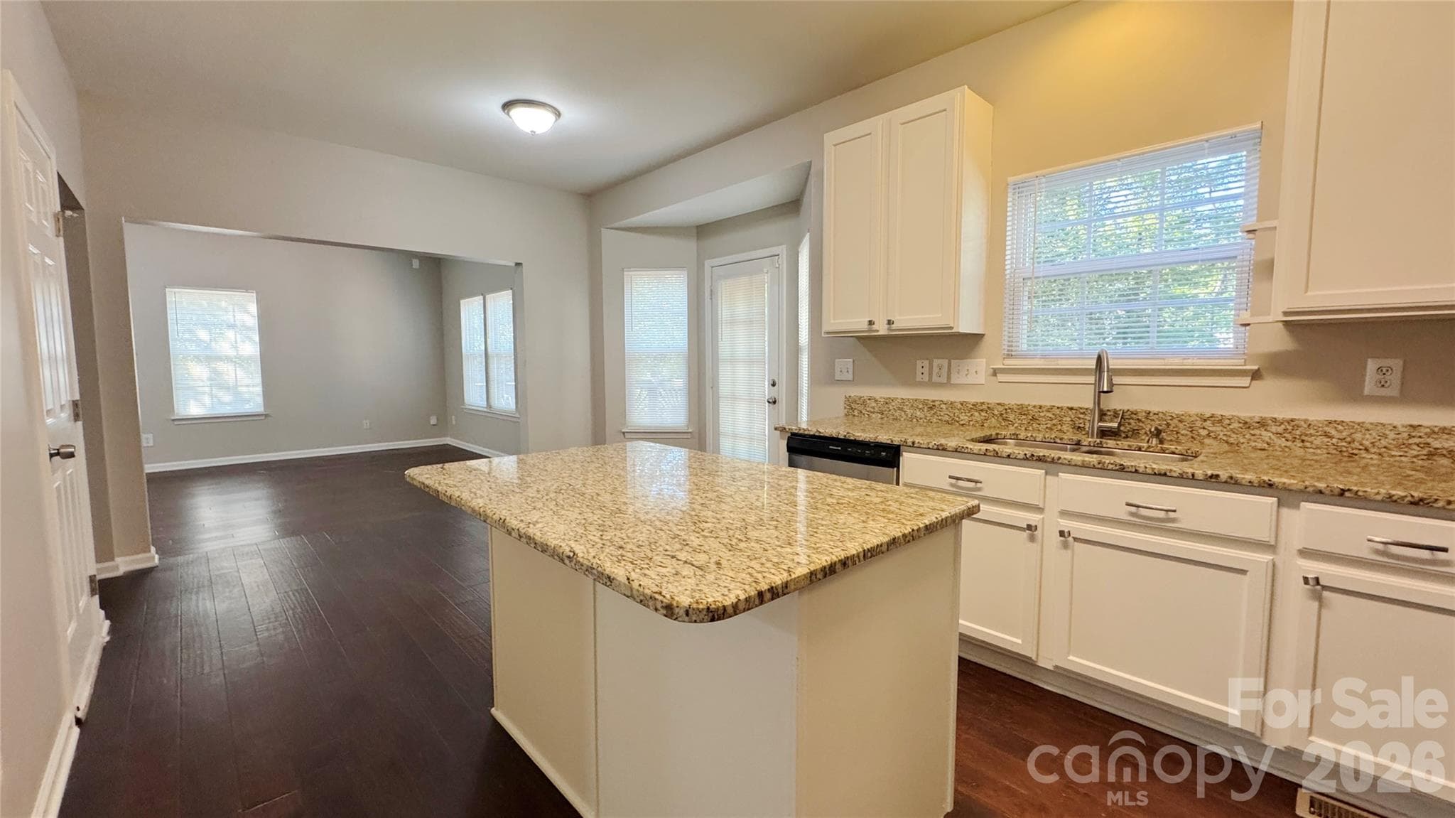 Single Family Residence at 13611 Toka Court, Huntersville, photo 9 of 29