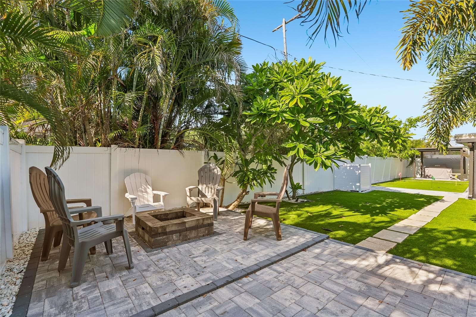 Single Family Residence at 13914 84TH TER, SEMINOLE, photo 19 of 59