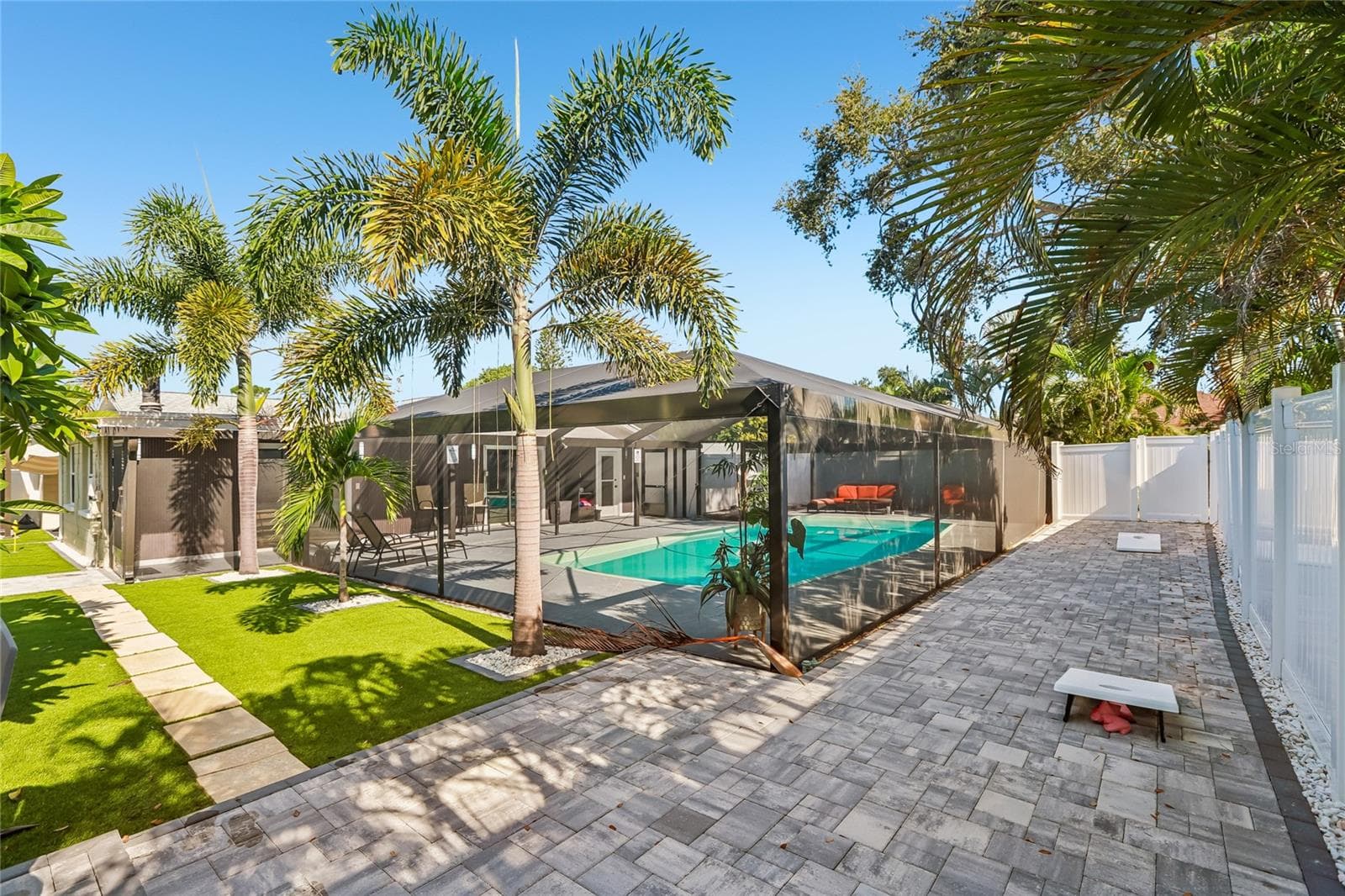 Single Family Residence at 13914 84TH TER, SEMINOLE, photo 27 of 59