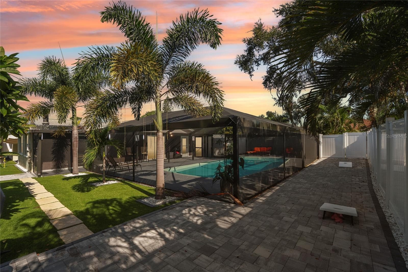 Single Family Residence at 13914 84TH TER, SEMINOLE, photo 49 of 59