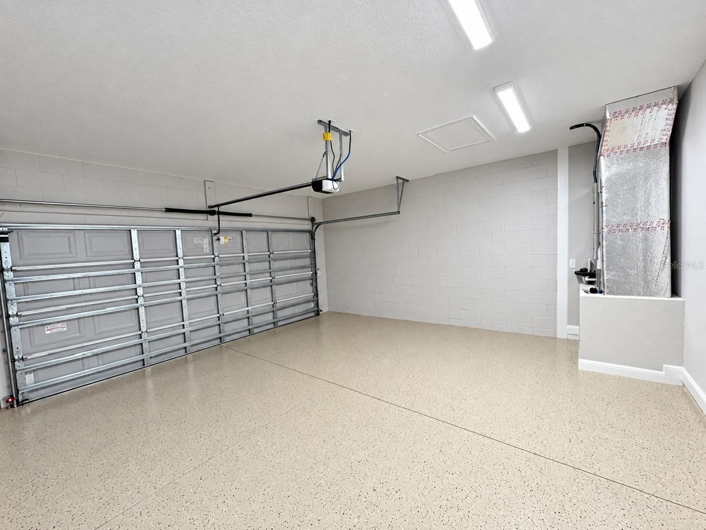 2-car garage with standard finished floor model - 21521 SW MARINE BLVD, DUNNELLON