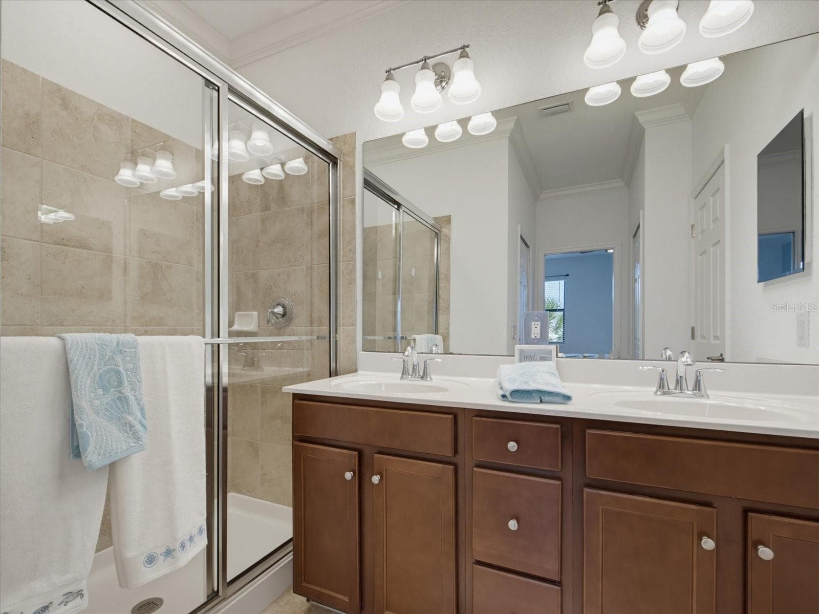 Primary bathroom w/walk in shower and toilet closet - 20429 LAGENTE CIR, VENICE