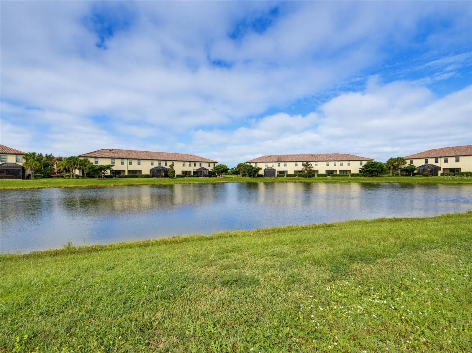 Beautiful lake/pond view - 20429 LAGENTE CIR, VENICE
