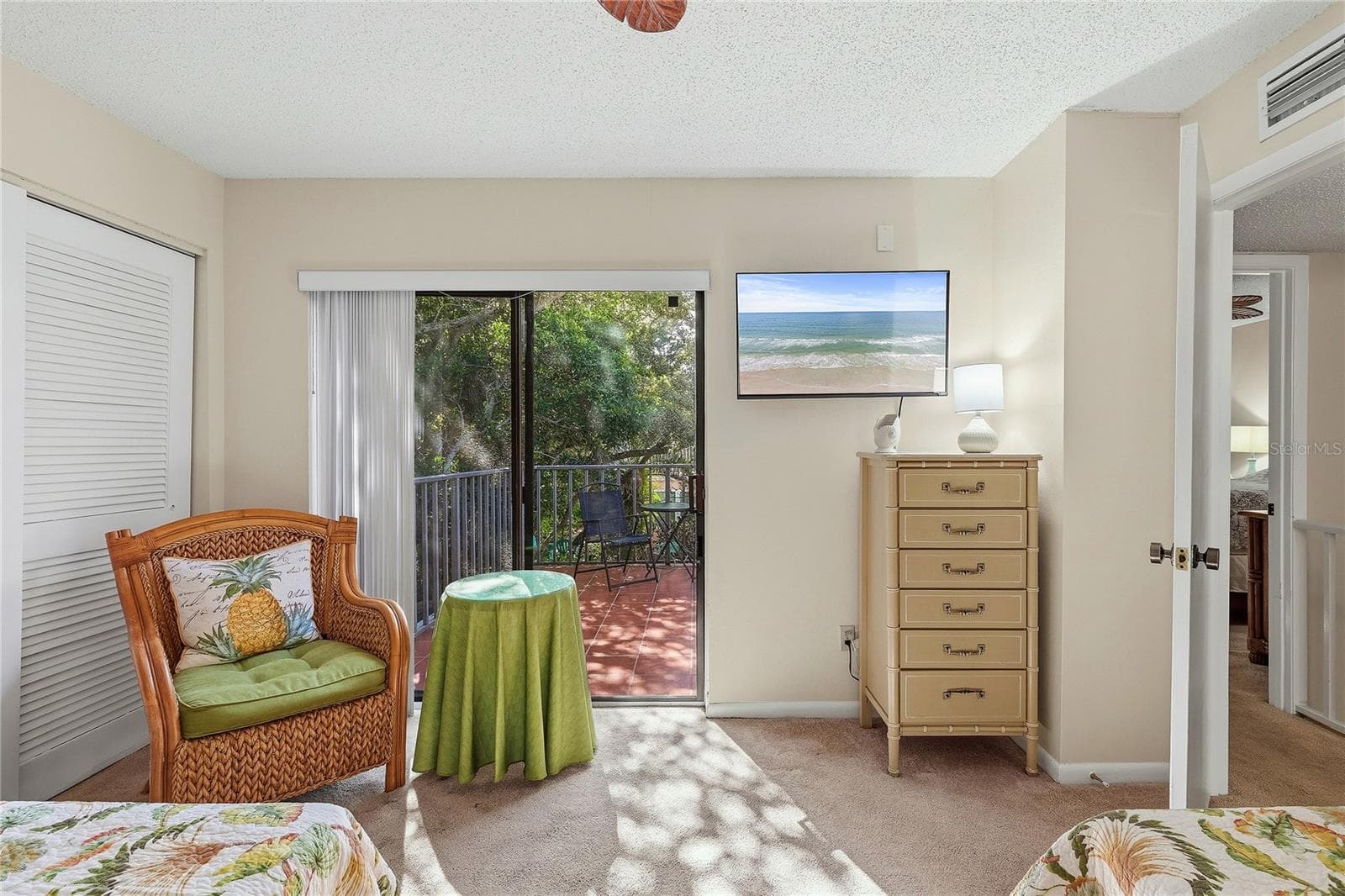 Guest Room - 4150 S ATLANTIC AVE #110D, NEW SMYRNA BEACH