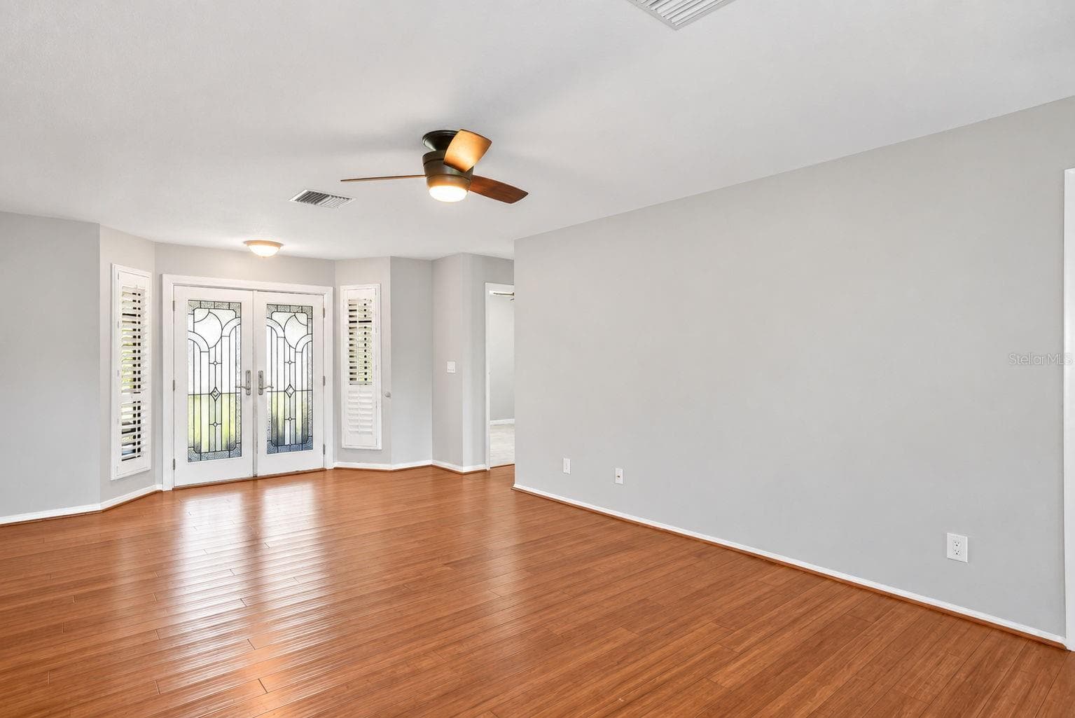 Villa at 913 SUTTON PL, PALM HARBOR, photo 9 of 71