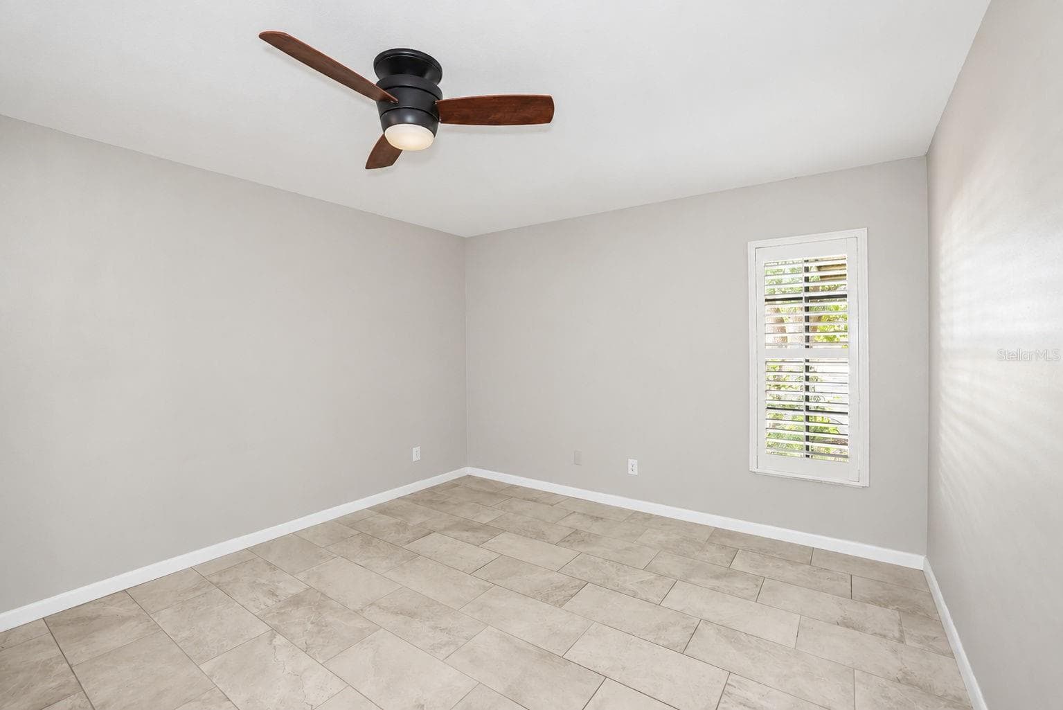 Villa at 913 SUTTON PL, PALM HARBOR, photo 23 of 71