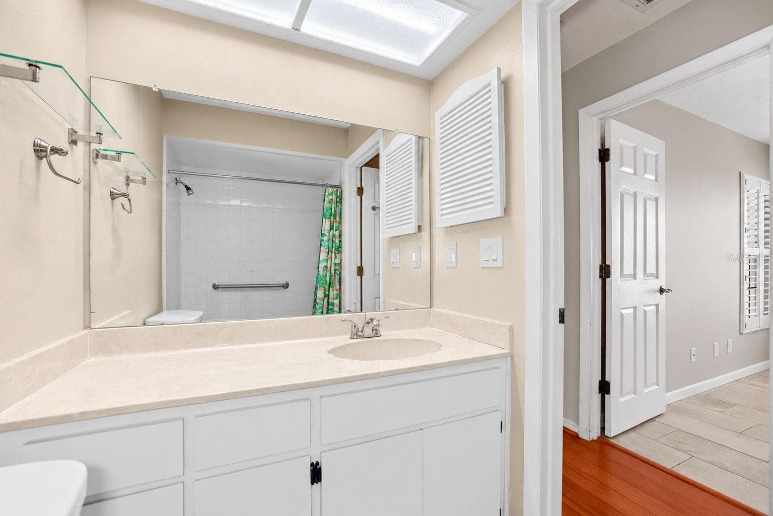 Villa at 913 SUTTON PL, PALM HARBOR, photo 27 of 71