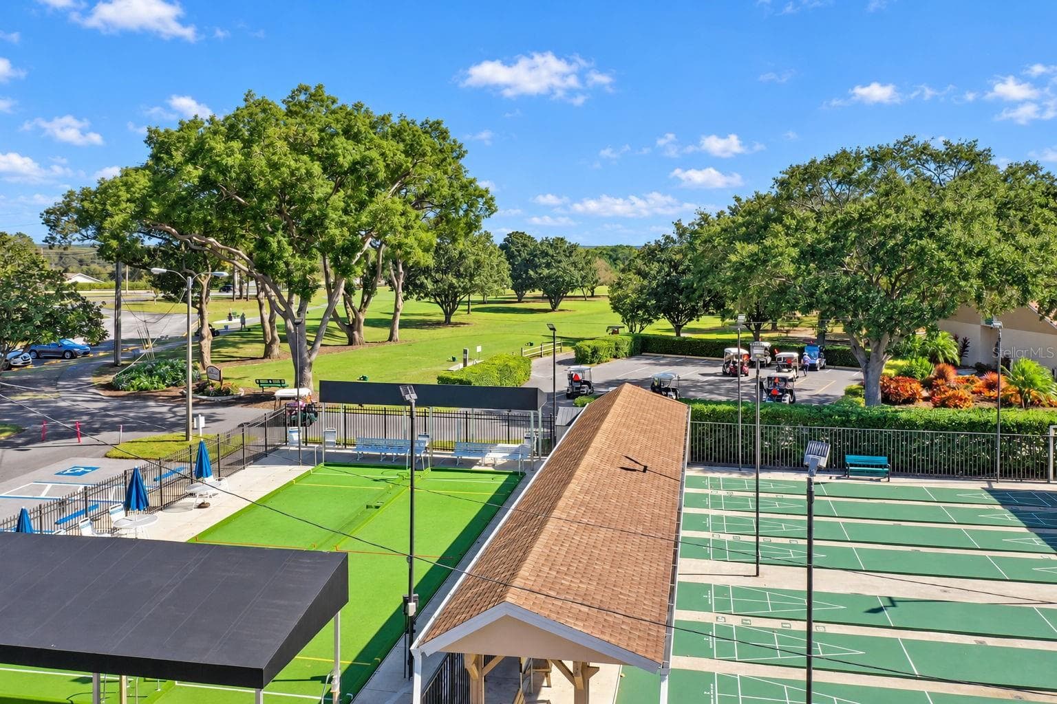 Villa at 913 SUTTON PL, PALM HARBOR, photo 46 of 71