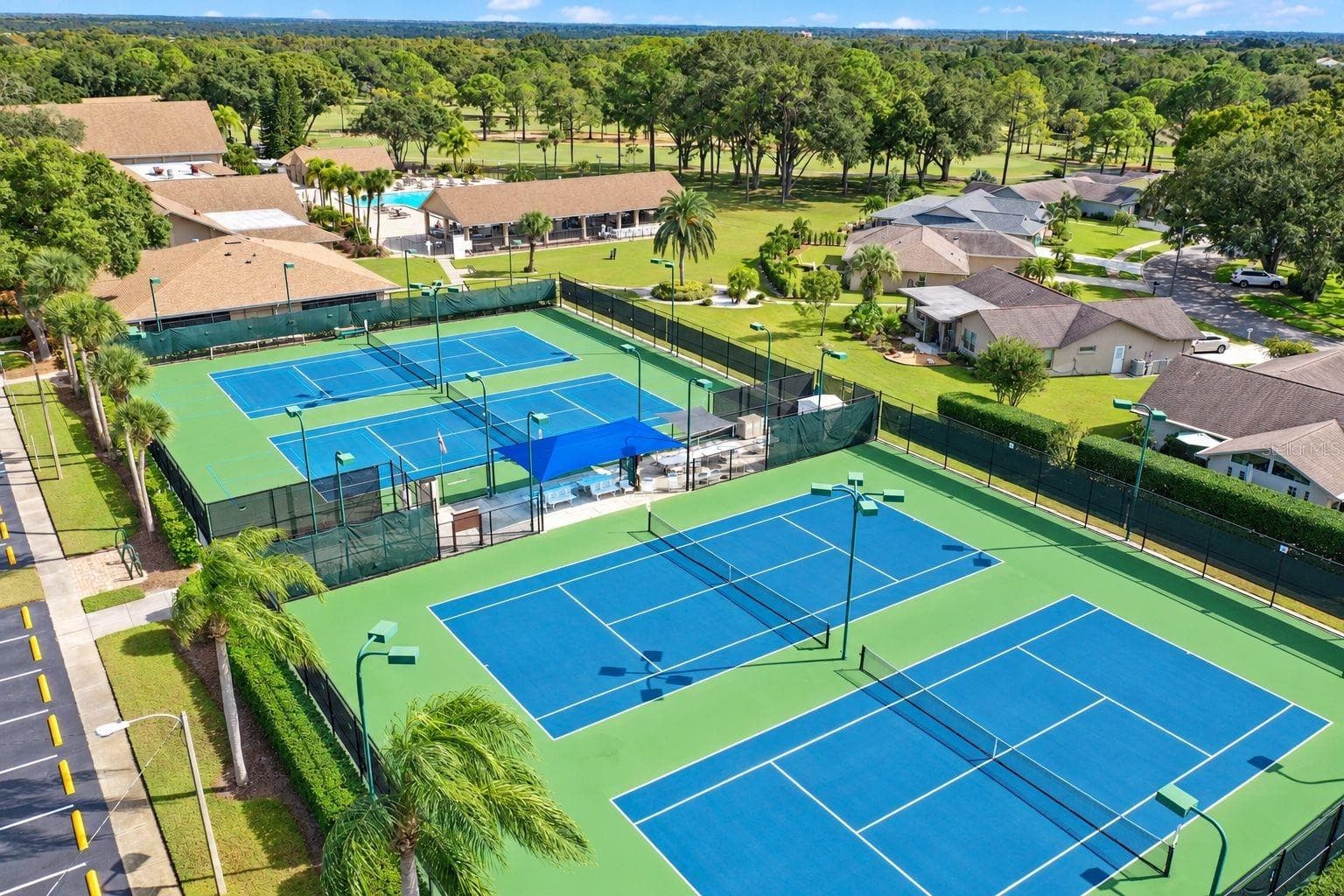 Villa at 913 SUTTON PL, PALM HARBOR, photo 53 of 71