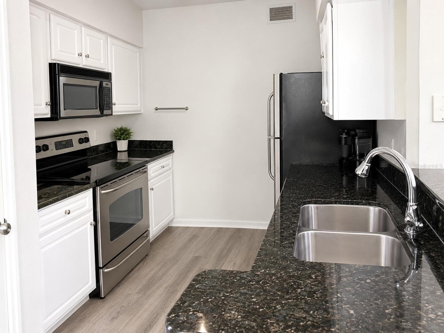 Condominium at 1910 E PALM AVE #10101, TAMPA, photo 5 of 23