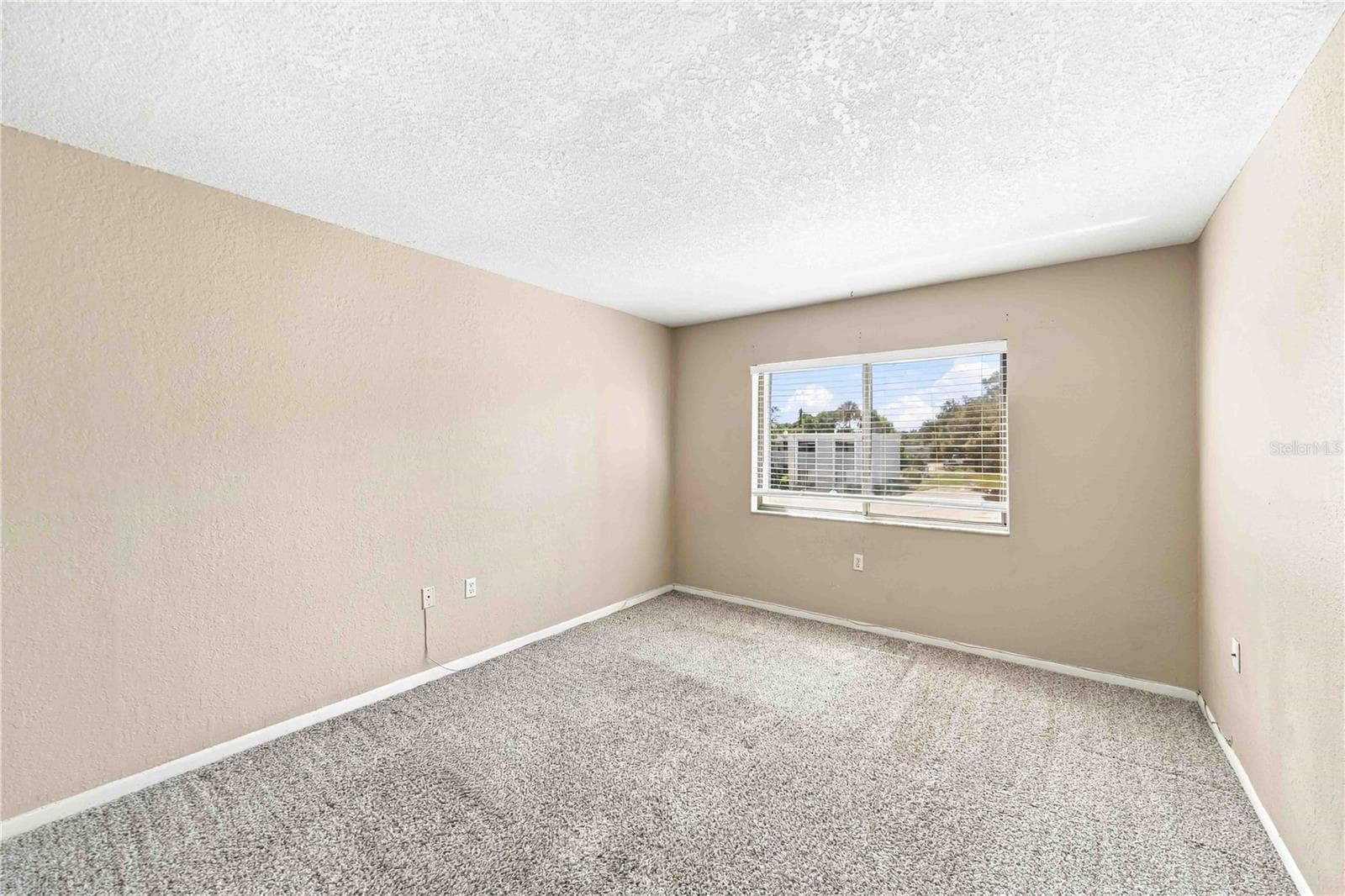 Condominium at 5310 26TH ST W #504, BRADENTON, photo 16 of 33