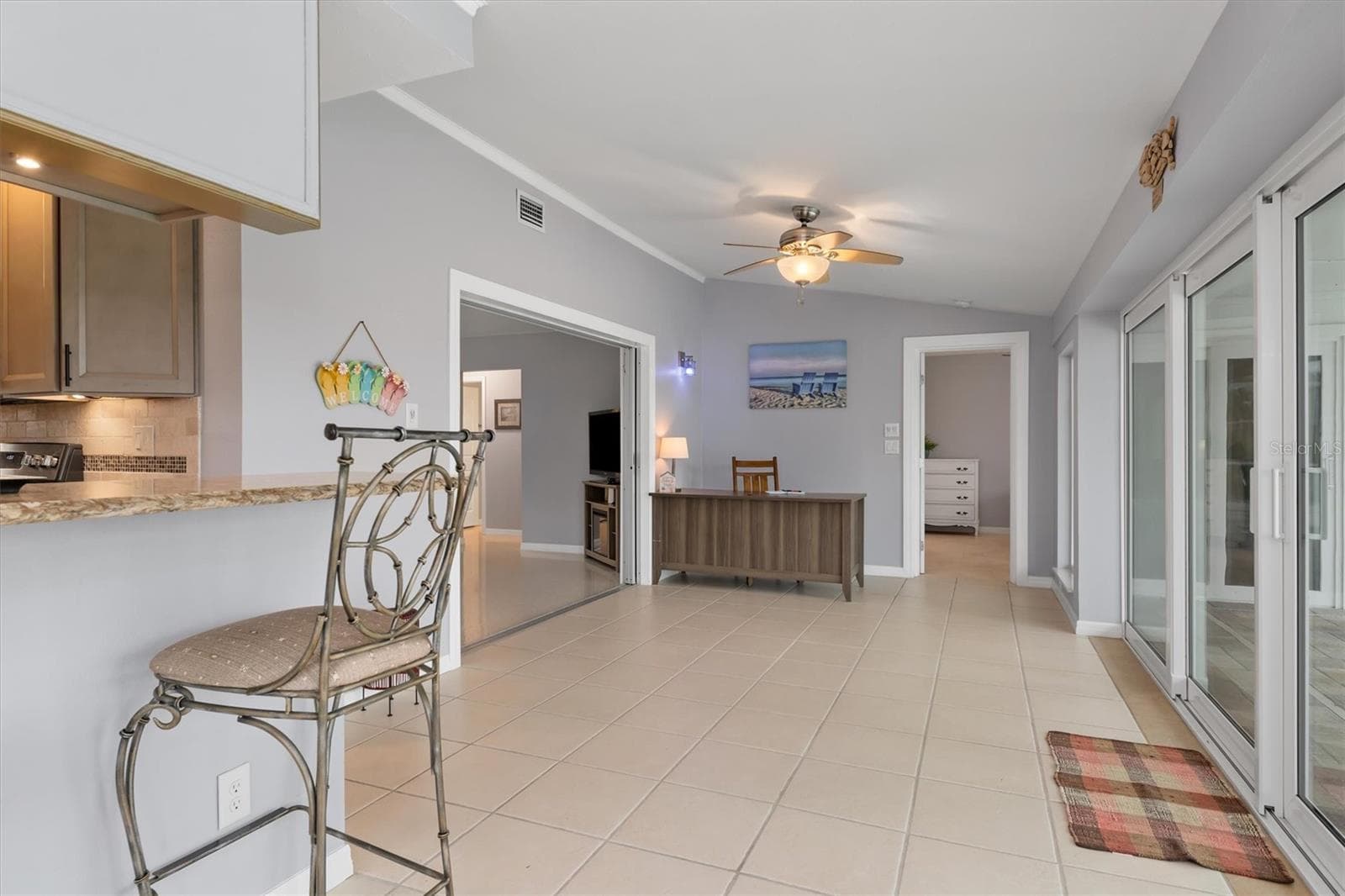 Florida Room (1/2) - 1433 LEMON BAY DR, ENGLEWOOD