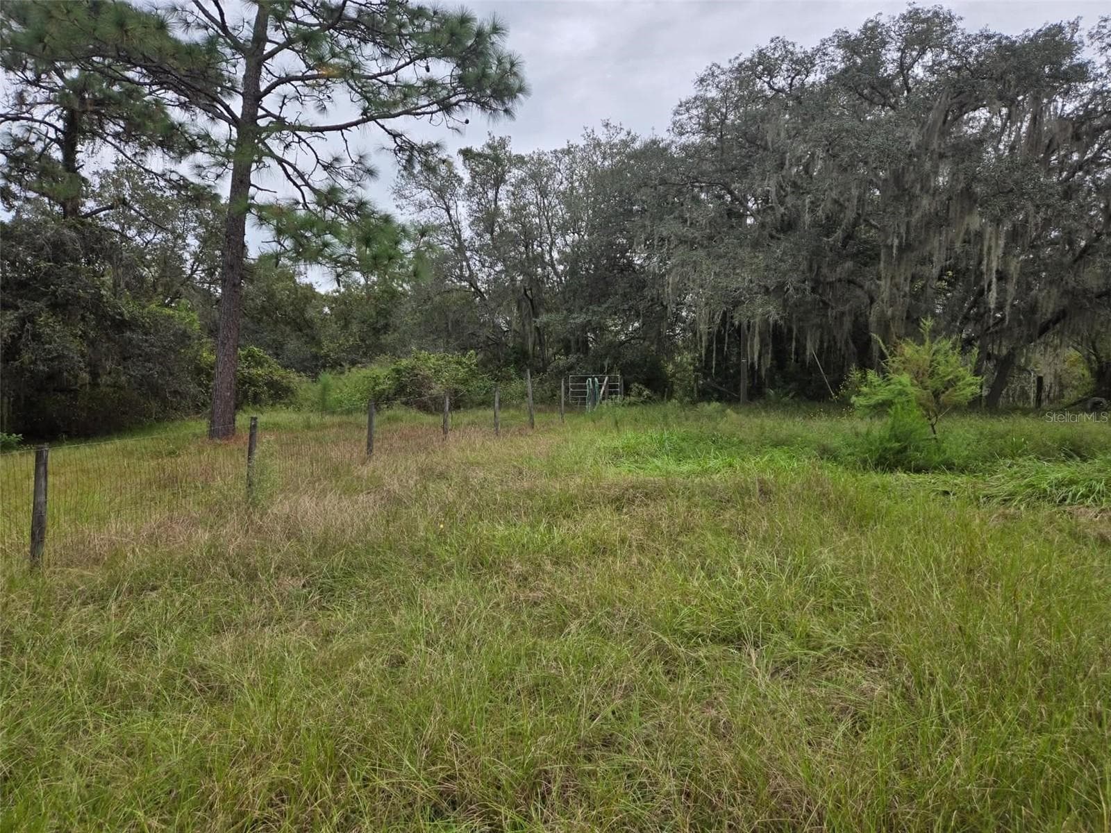 Manufactured Home at 6535 N EWOK PT, DUNNELLON, photo 10 of 17