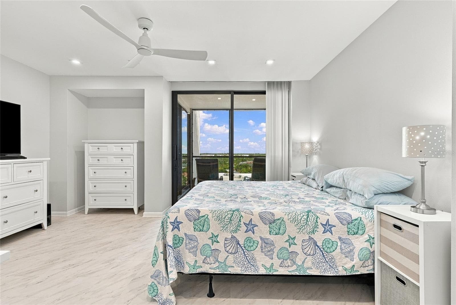 Primary bedroom - 707 S GULFSTREAM AVE #1006, SARASOTA