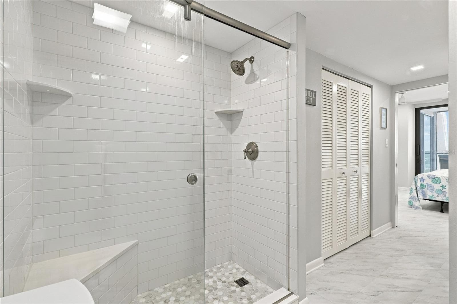 Updated shower - 707 S GULFSTREAM AVE #1006, SARASOTA